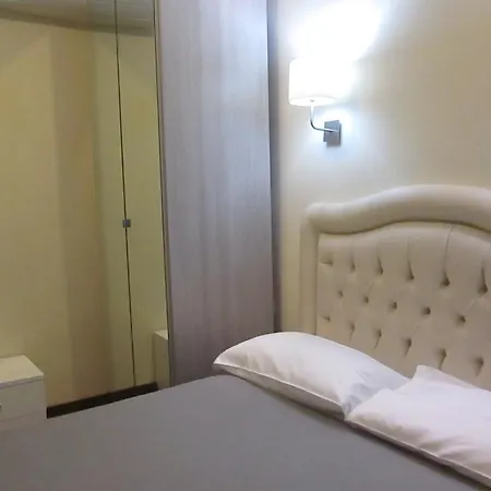 Lazio Elegance Bed and Breakfast 2*