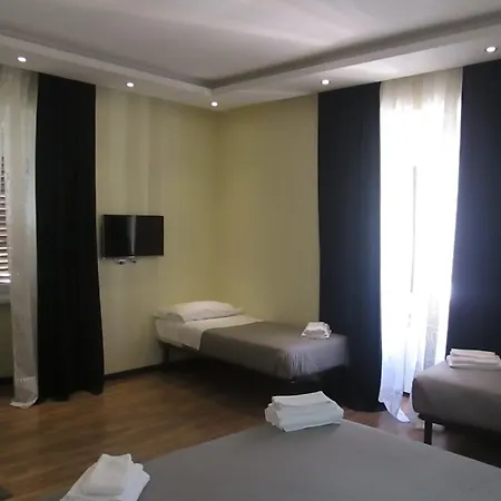 Lazio Elegance فندق مبيت وإفطار 2*